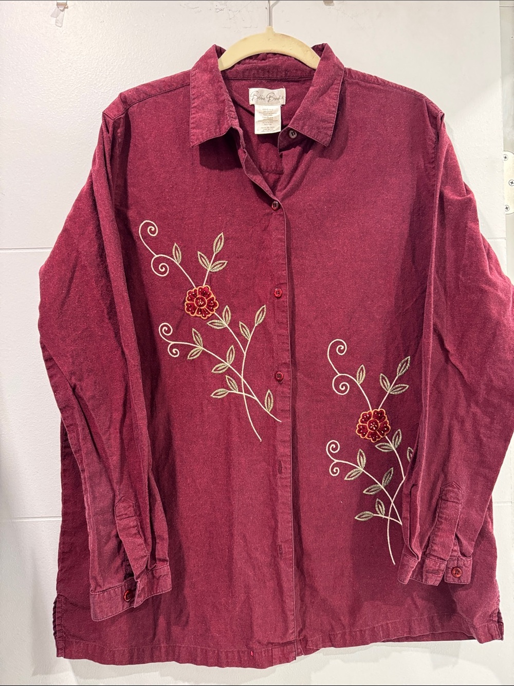 Bobbie Brooks Embroidered Burgundy Button-Up Shirt Womens Large